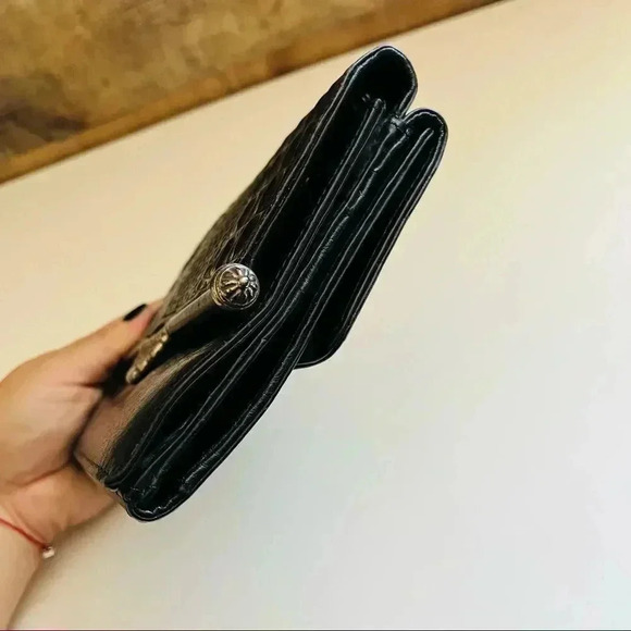 Brighton Alligator Embossed Leather Clutch/Organizer - Picture 11 of 13